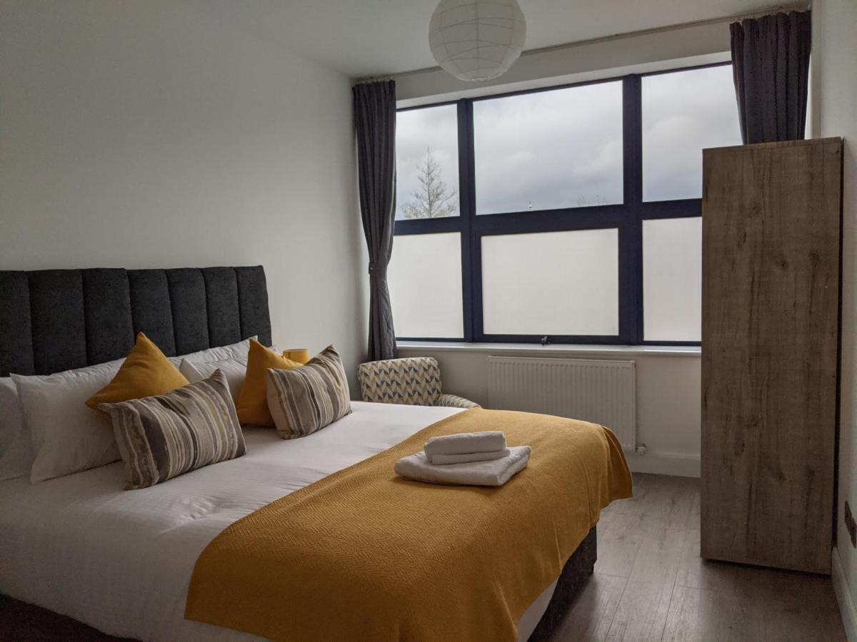 Sapphire House Telford Apartment Exterior photo