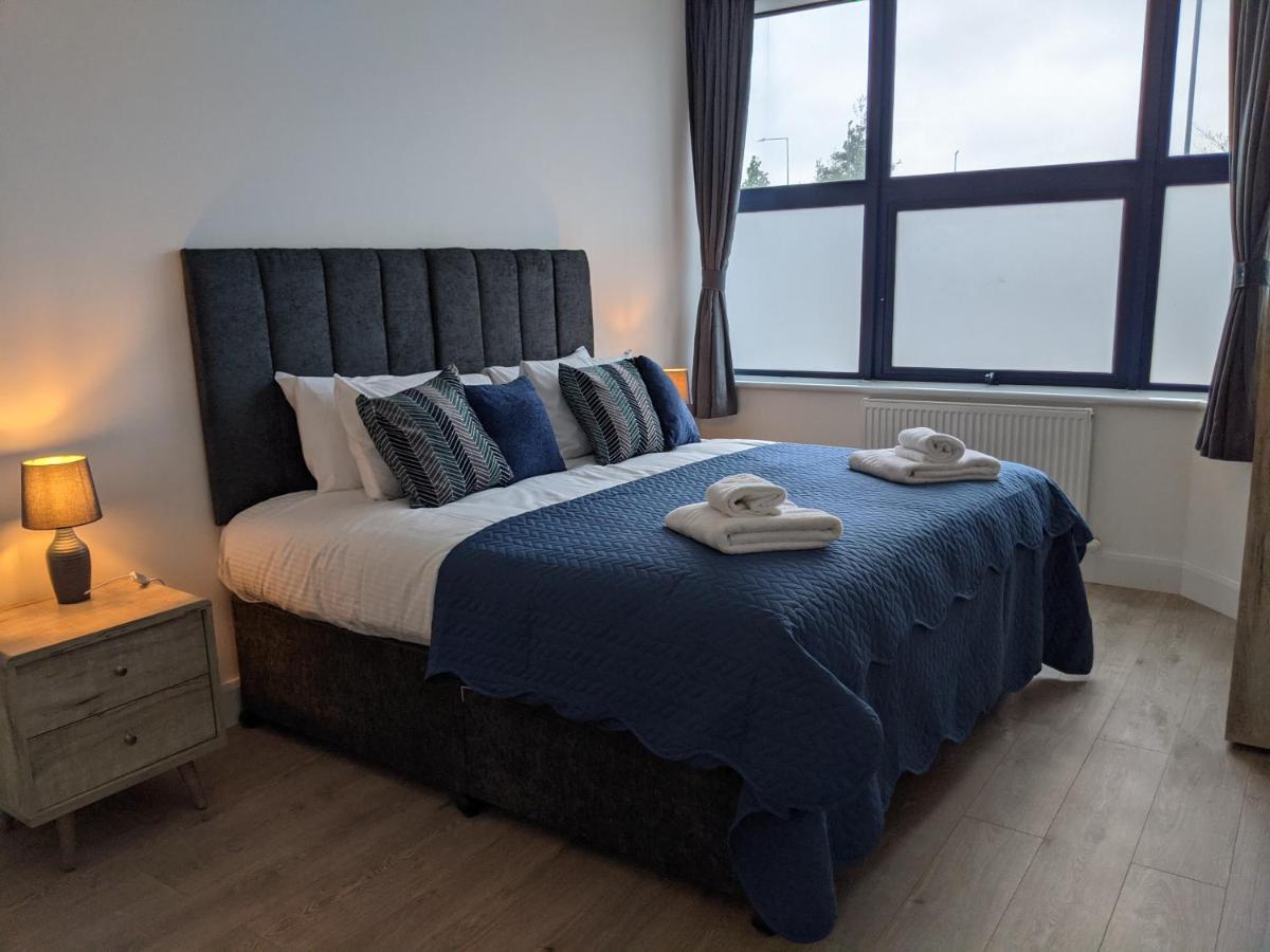 Sapphire House Telford Apartment Exterior photo