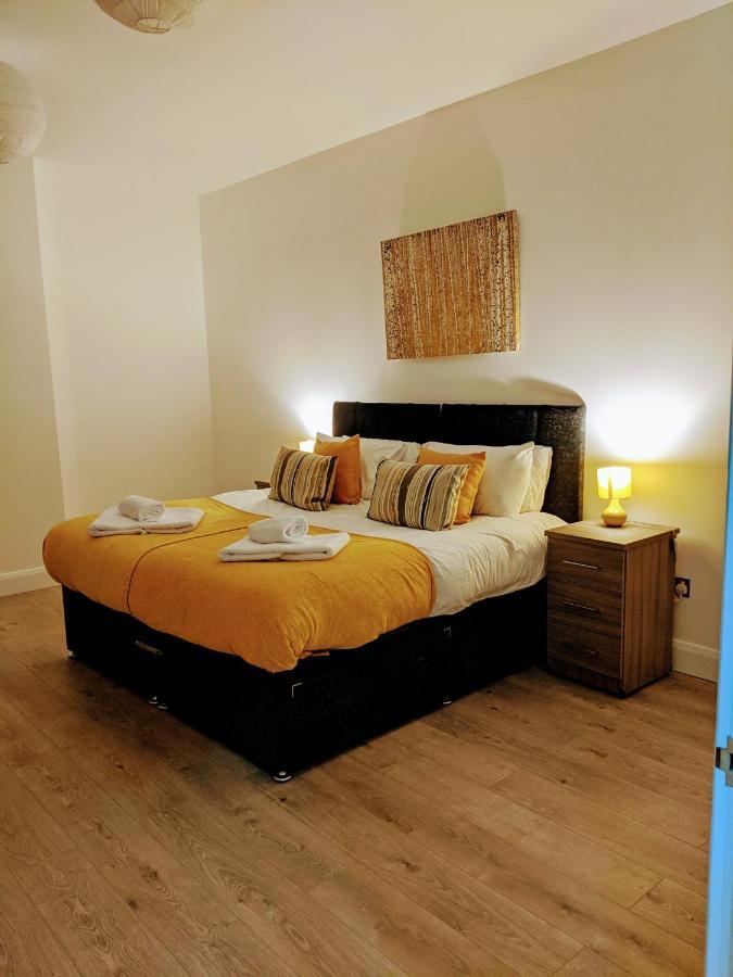 Sapphire House Telford Apartment Exterior photo