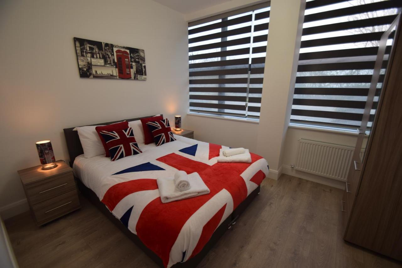 Sapphire House Telford Apartment Exterior photo